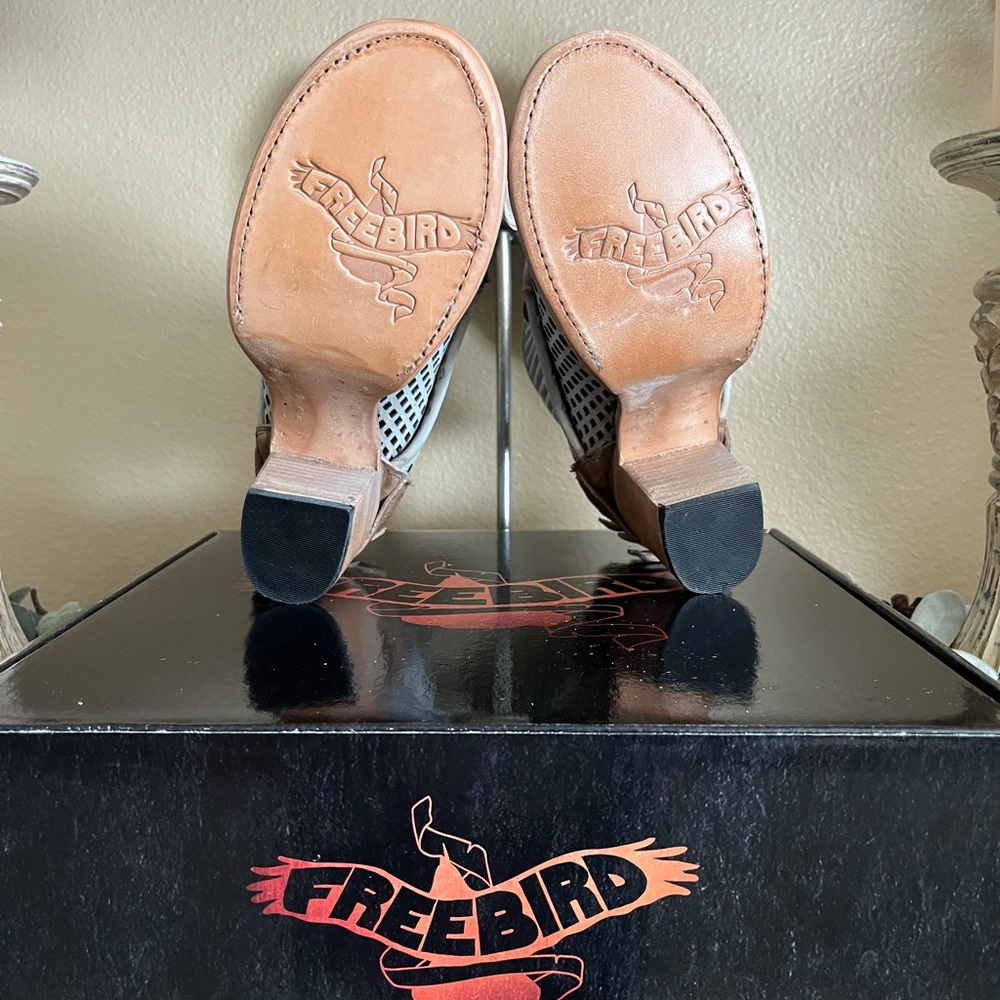 Freebird style Benni white ankle boots new with box size 9 - Picture 4 of 6